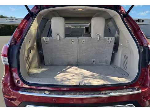 Used 2015 Nissan Pathfinder Platinum w/ Family Entertainment Package image 9