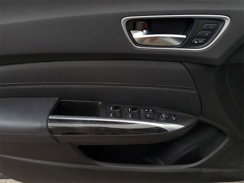 Used 2019 Acura TLX image 11