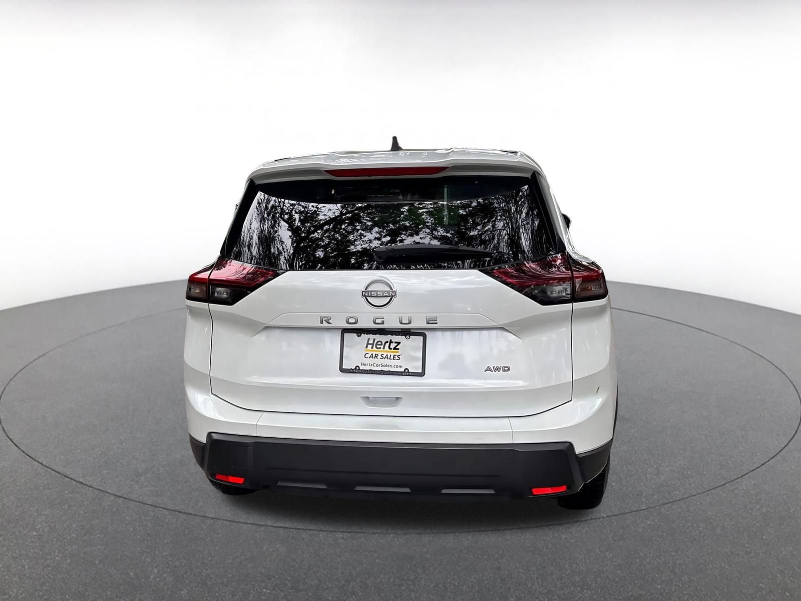 Used 2026 Nissan Rogue SV AWD/4WD image 9