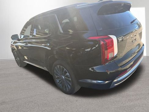 Used 2024 Hyundai Palisade Calligraphy image 4