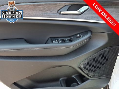 Used 2026 Jeep Grand Cherokee Altitude AWD/4WD image 12