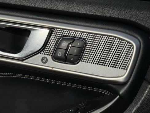 Used 2020 Ford Explorer Limited RWD image 23