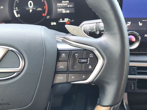 Used 2025 Lexus RX 350 Premium w/ Accessory Package (Z1) FWD image 34