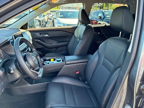 Certified 2023 Nissan Rogue SV w/ SV Premium B Package AWD/4WD image 16