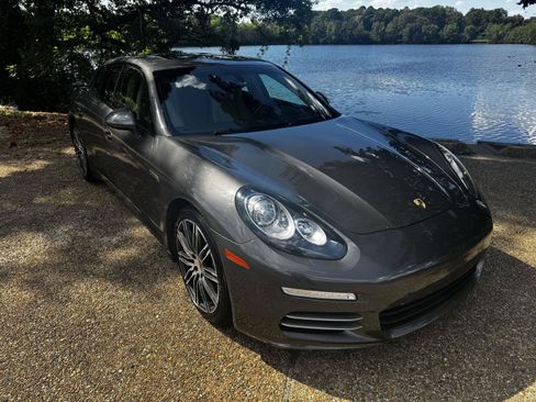Used 2016 Porsche Panamera 4 Edition AWD/4WD image 2