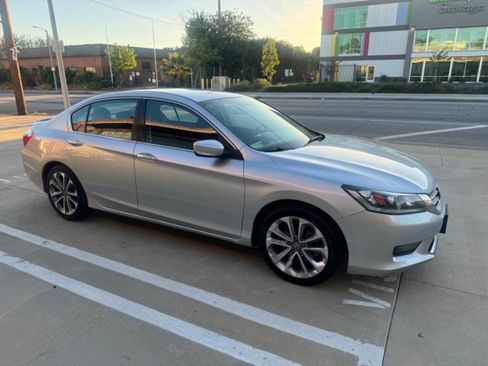 Used 2014 Honda Accord Sport image 6
