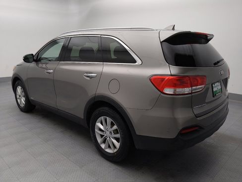Used 2016 Kia Sorento AWD w/ LX Convenience Package image 3