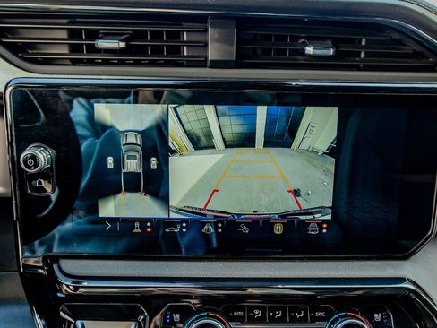 Used 2024 GMC Sierra 1500 AT4 w/ Technology Package image 25