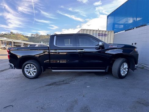 Used 2021 Chevrolet Silverado 1500 LTZ w/ LTZ Premium Package image 5