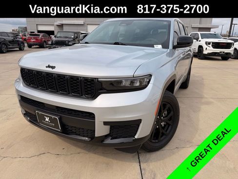 Used 2024 Jeep Grand Cherokee L Laredo AWD/4WD image 1
