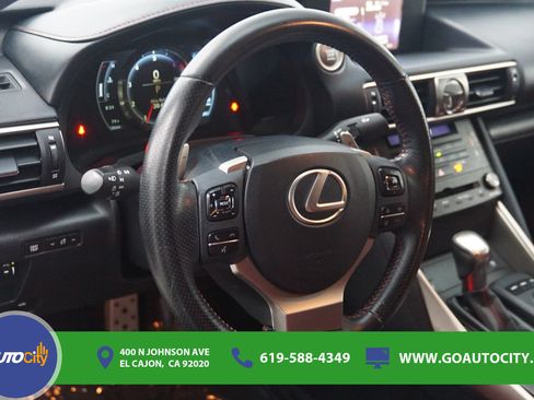 Used 2019 Lexus IS 300 F Sport w/ F Sport Package RWD image 20