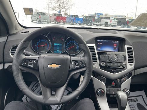 Used 2015 Chevrolet Cruze LT w/ Sun And Sound Package image 23