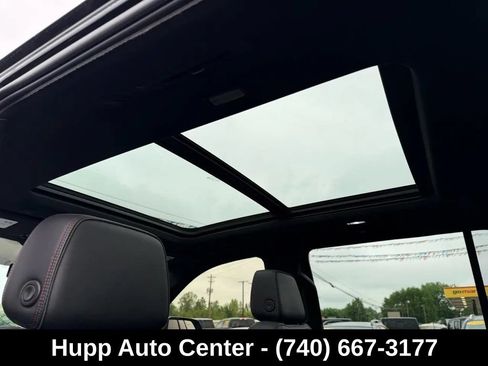 Used 2022 Chevrolet Suburban RST w/ Luxury Package AWD/4WD image 13