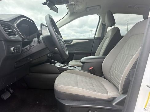 Used 2022 Ford Escape SE FWD image 9