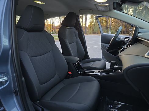 Used 2022 Toyota Corolla LE image 10