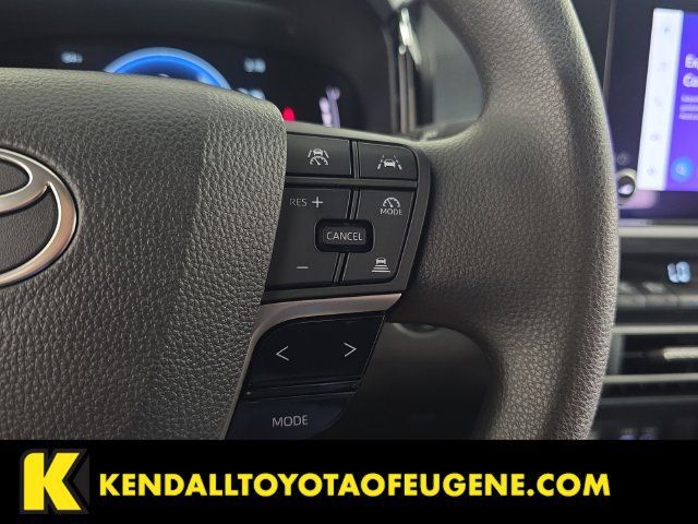 Used 2025 Toyota Camry LE FWD image 13