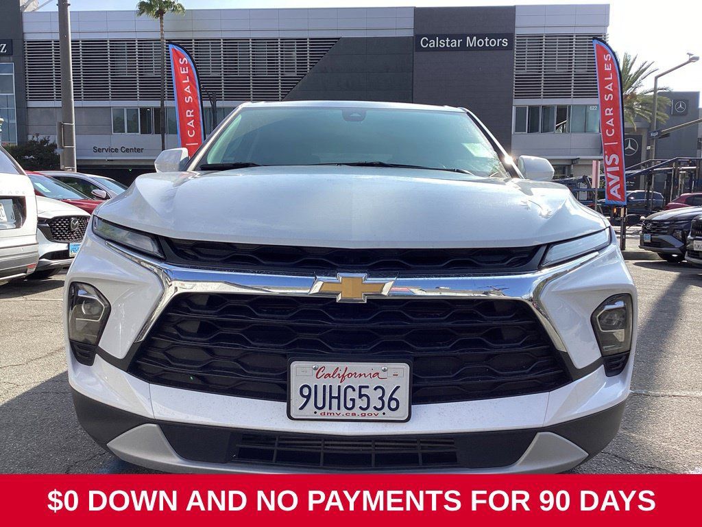 Used 2025 Chevrolet Blazer LT AWD/4WD image 2