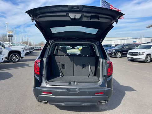 Used 2022 GMC Acadia SLE w/ Driver Convenience Package image 29