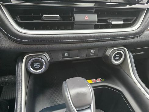 Used 2024 Toyota Grand Highlander Platinum image 24