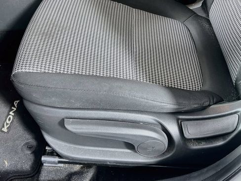 Used 2019 Hyundai Kona SE FWD image 10