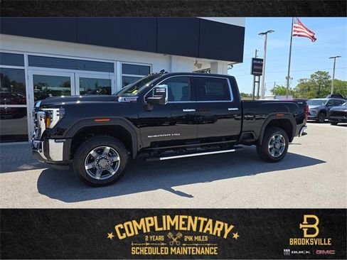 New 2025 GMC Sierra 2500 SLT w/ SLT Premium Package image 1