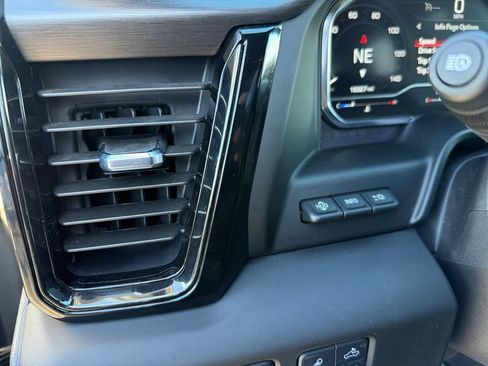 Used 2024 GMC Sierra 1500 AT4X image 25