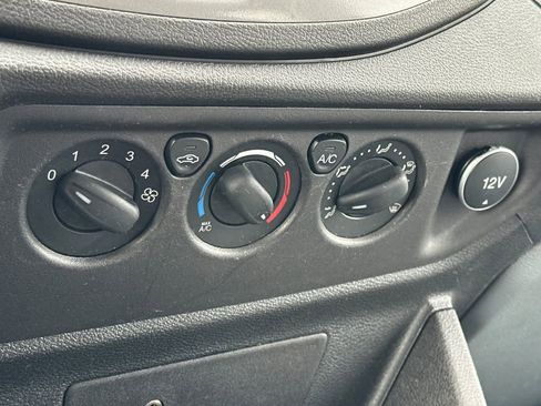 Used 2017 Ford Transit 350 XLT image 21