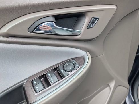 Used 2023 Chevrolet Malibu LS FWD image 14
