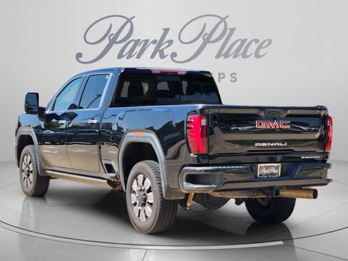 Used 2024 GMC Sierra 2500 Denali w/ Denali Reserve Package AWD/4WD image 3