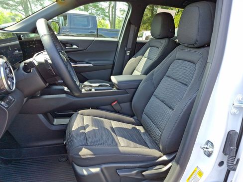 New 2026 Chevrolet Equinox LT w/ LPO, Floor Liner Package AWD/4WD image 14