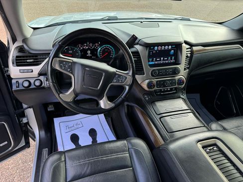 Used 2019 GMC Yukon XL Denali w/ Open Road Package AWD/4WD image 21