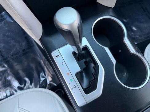 Used 2012 Toyota Camry LE image 34