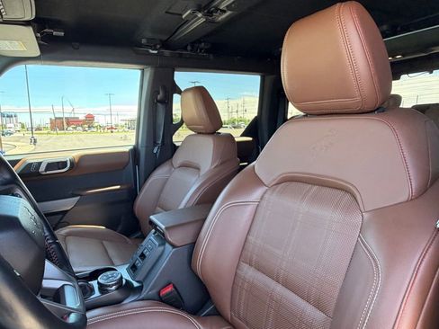 Used 2023 Ford Bronco Heritage Edition AWD/4WD image 14