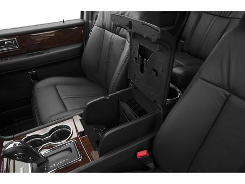 Used 2015 Lincoln Navigator 2WD image 53