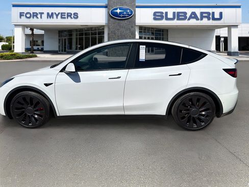 Used 2021 Tesla Model Y Performance image 6