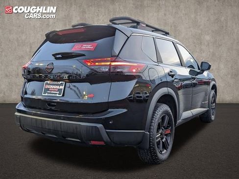 Certified 2025 Nissan Rogue SV image 7