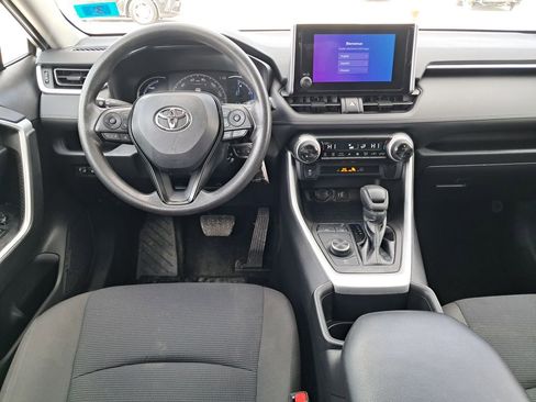 Used 2023 Toyota RAV4 LE image 17