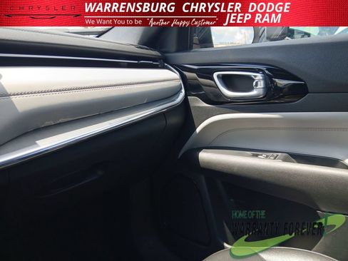Used 2024 Jeep Compass Limited AWD/4WD image 27