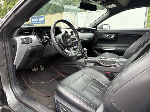 Used 2016 Ford Mustang Premium RWD image 7