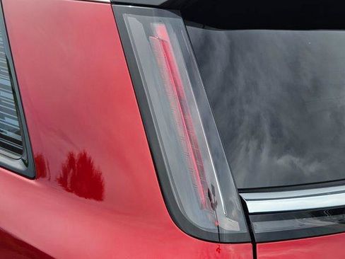 New 2026 Cadillac Vistiq Luxury image 11