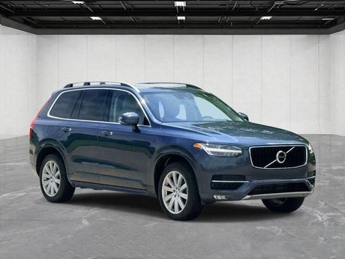 Used 2018 Volvo XC90 T6 Momentum w/ Protection Package Premier AWD/4WD image 6