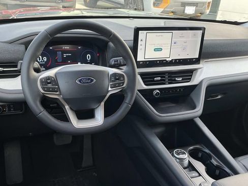 New 2026 Ford Explorer Active w/ Active Comfort Package RWD image 6