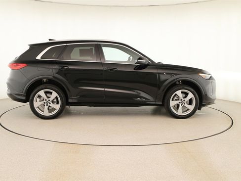 New 2025 Audi Q5 2.0T Premium Plus image 8