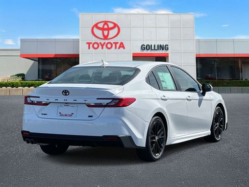New 2026 Toyota Camry SE FWD image 3