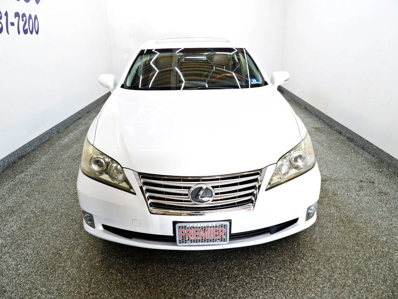 Used 2012 Lexus ES 350 w/ Touring Special Edition FWD image 2