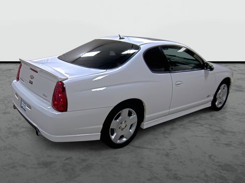 Used 2007 Chevrolet Monte Carlo SS w/ Convenience Package image 4
