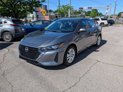 Used 2024 Nissan Sentra S image 1