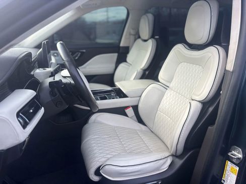 Used 2020 Lincoln Aviator Black Label image 11