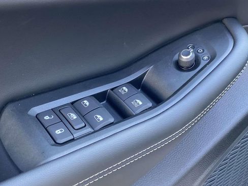 New 2026 Jeep Grand Cherokee Altitude RWD image 13