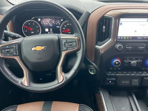 Used 2023 Chevrolet Silverado 2500 High Country w/ Z71 Off-Road Package AWD/4WD image 11